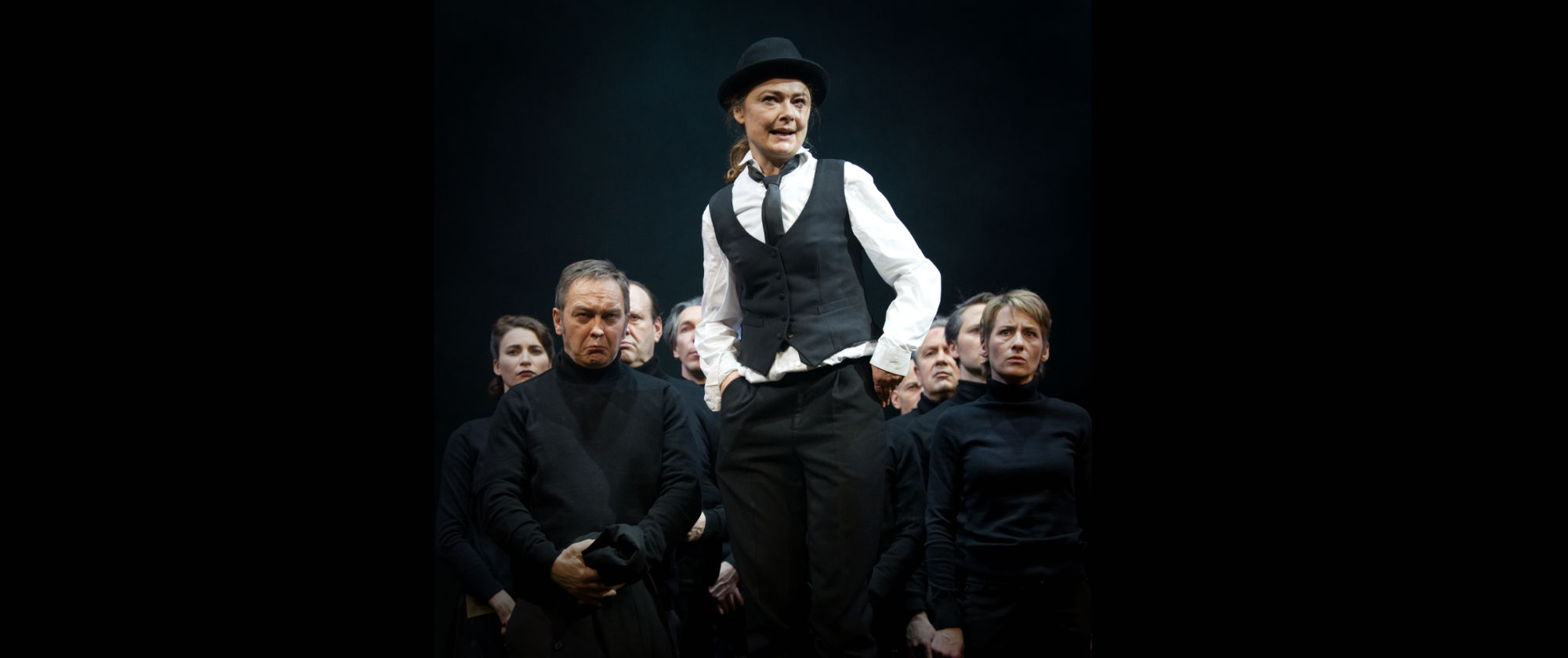 008-DER_AUFHALTSAME_AUFSTIEG_DES_ARTURO_UI_BERTOLT_BRECHT_STAATSTHEATER_COTTBUS_REGIE_MALTE_KREUTZFELDT_2018__photo_Marlies_Kross