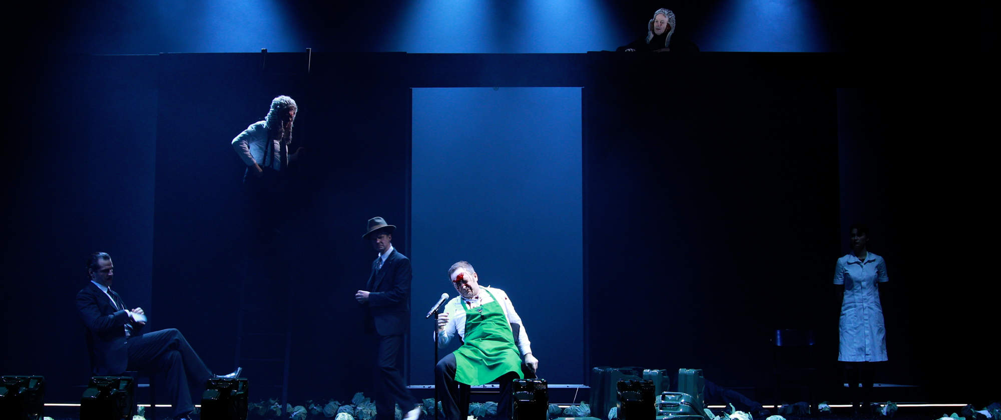 011-DER_AUFHALTSAME_AUFSTIEG_DES_ARTURO_UI_BERTOLT_BRECHT_STAATSTHEATER_COTTBUS_REGIE_MALTE_KREUTZFELDT_2018__photo_Marlies_Kross